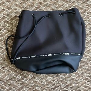 Nike drawstring bag